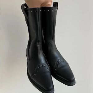 Black Leather Women's Boots